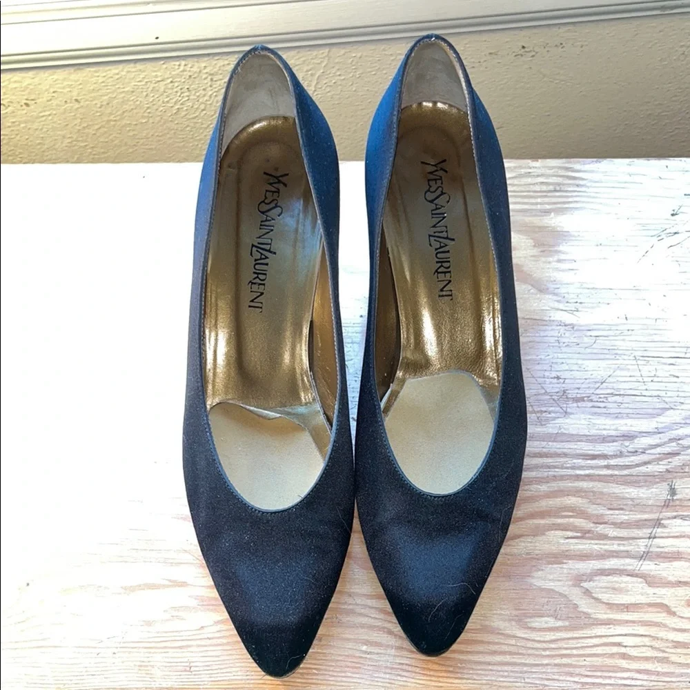 Yves Saint‎ Laurent Black Satin Pumps